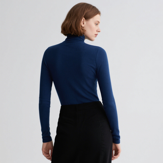 Collo alto da donna con maniche lunghe con fili sottili